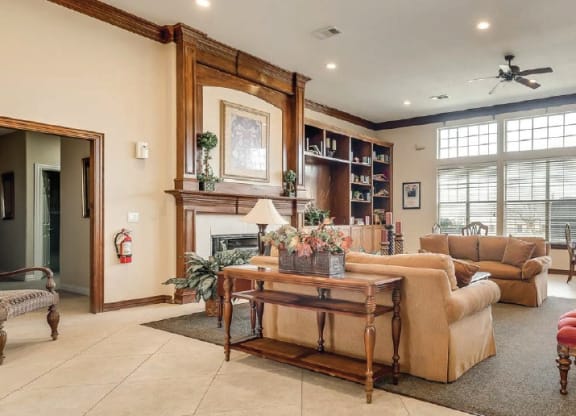 clubhouse / leasing office