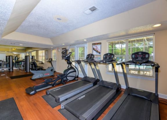 Maplewood Pointe Exercise Room