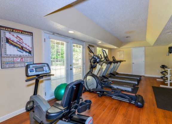Maplewood Pointe Exercise Room