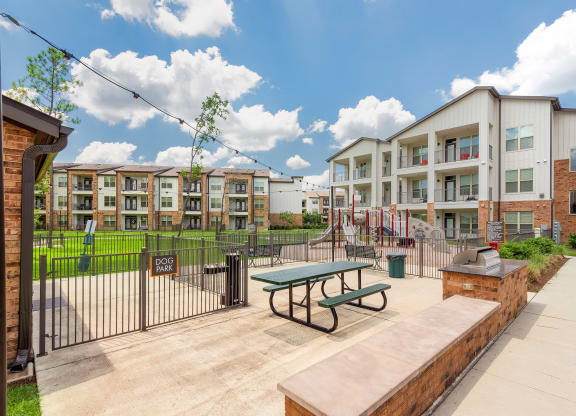 The Atwater Apartments Outdoor Play Ground