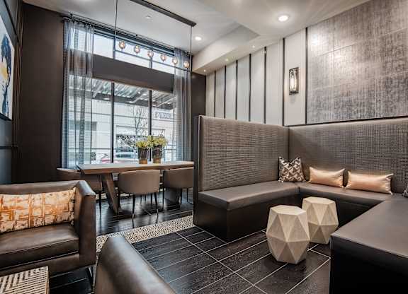 Luxury Social Lounge