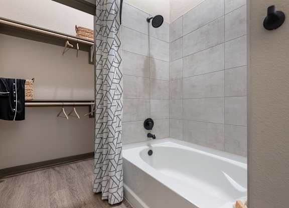 Luxury Apartment Bath