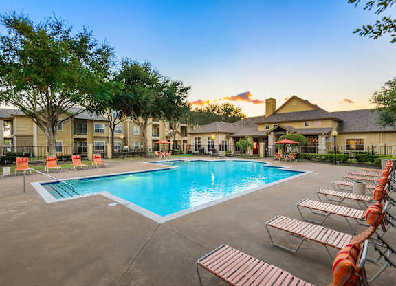 Willow Park Pool