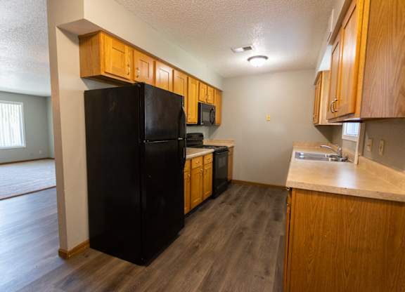 VACANT KITCHEN