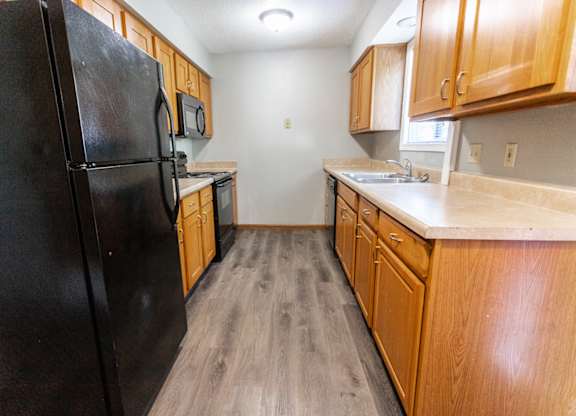 VACANT KITCHEN