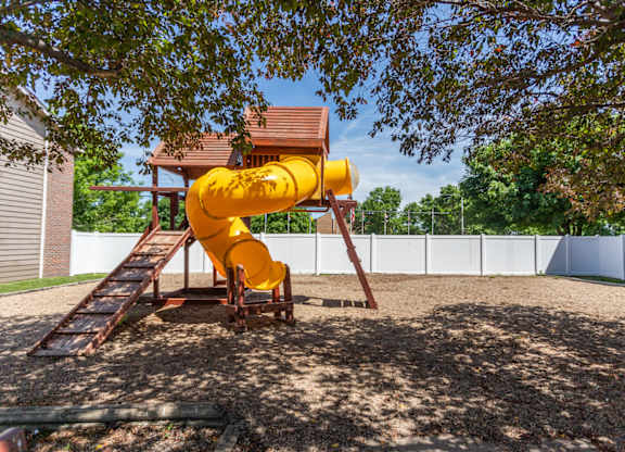 PLAYGROUNDEQUIPMENT