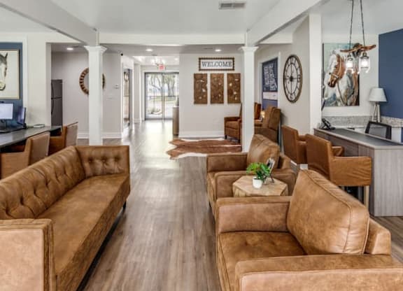 Spacious Living Room at Hackberry Ranch Apartments, Clute