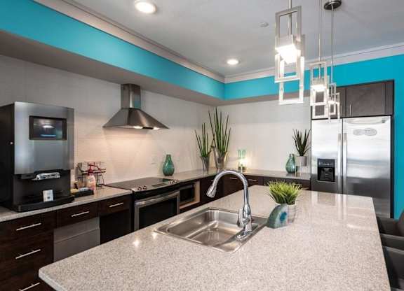 Kitchen Sink at Heights West 11th, Houston