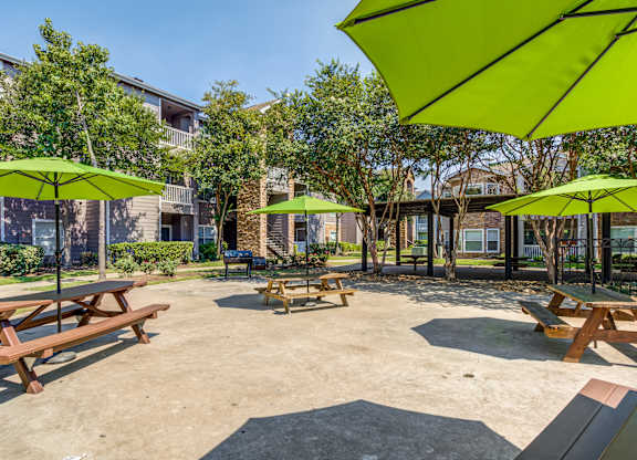 Shaded Outdoor Courtyard Area at Cornerstone Ranch, Katy, TX, 77450