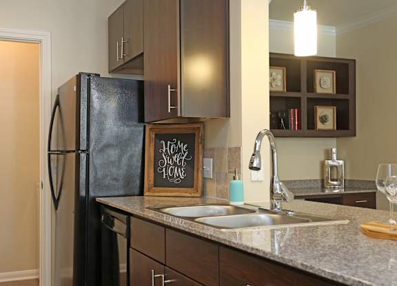 Kitchen Island at Heights West 11th, Houston