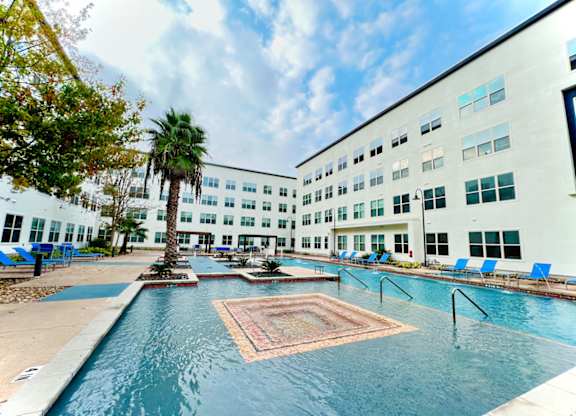 Lofts on Main Pool