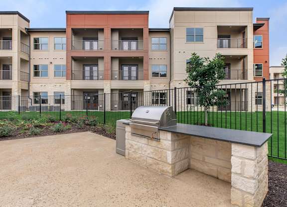 Outdoor grilling station with built in barbecue at Sienna at Westover Hills Apartments, San Antonio, TX 78253