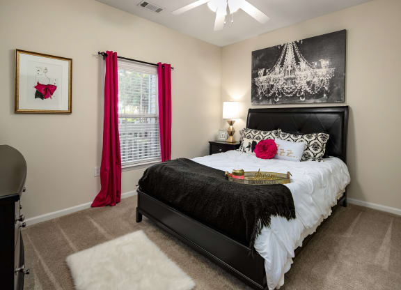 Bedroom with Ceiling Fan at Abberly Woods Apartment Homes, 28216