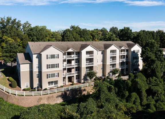 Exterior View of Property at Abberly Woods Apartment Homes, Charlotte