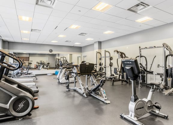 Fitness Center Gym at Highpoint on Columbus Commons Apartments