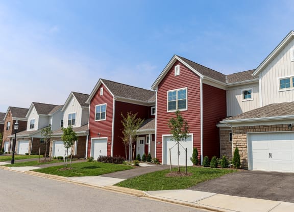 Exterior of The Strand at Beulah Luxury 2 bedroom Townhomes for rent in Grove City Ohio