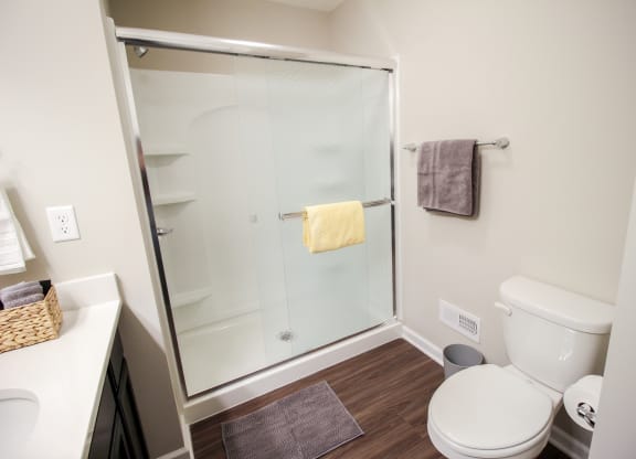 this is a photo of the bathroom in a 1 bedroom apartment at deer hill apartments in c