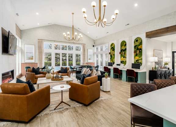 Resident Lounge and Business Center