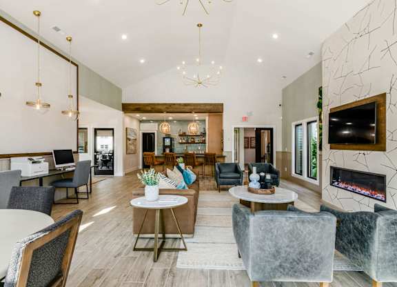 Resident Lounge and Business Center