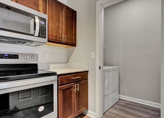 Kitchen with Stainless Steel Appliances at Chenal Pointe at the Divide, Little Rock, AR, 72223