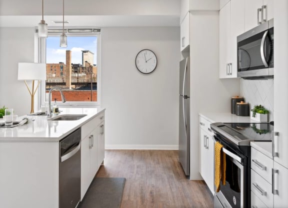 Fully Equipped Kitchen at 23rd Place Apartment, Illinois, 60654