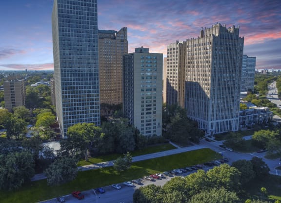 Gorgeous Chicago Cityscape 2 at Twin Towers, Illinois, 60615