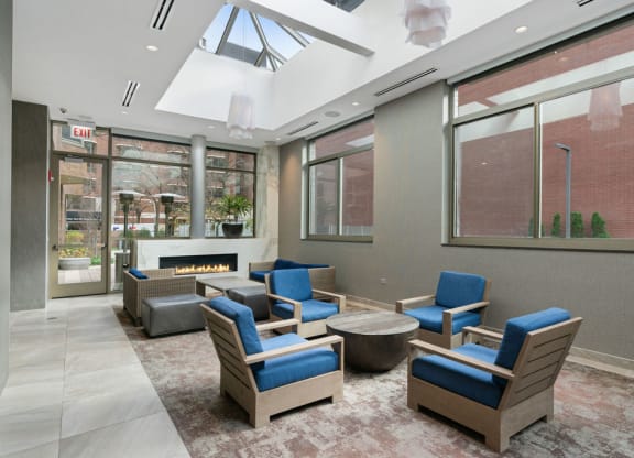 Lounge Area With Fireplace at Elm Street Plaza, Chicago, 60610
