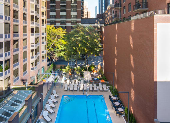Pool View at Elm Street Plaza, Chicago