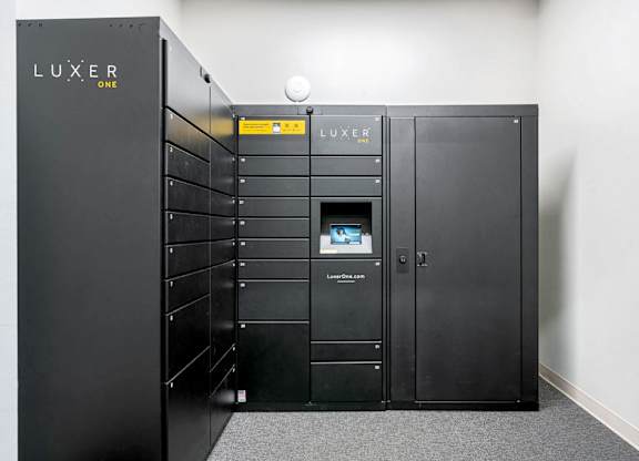 Amazon Lockers at Concord at Sheridan