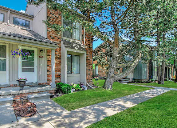 Exterior Townhouse at The Village of Hyde Park, Detroit, MI, 48207