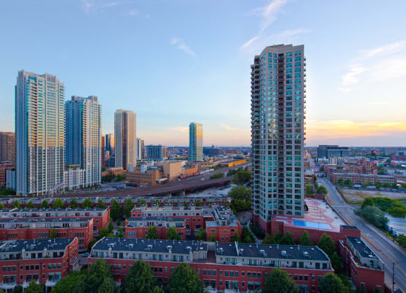 City view at dusk at Kingsbury Plaza, Chicago, 60654