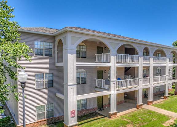 One and two bedroom apartment homes featuring efficient appliances, hardwood floors, walk-in closets, washer and dryer connections and much more at Parham Pointe Apartments in Little Rock, AR