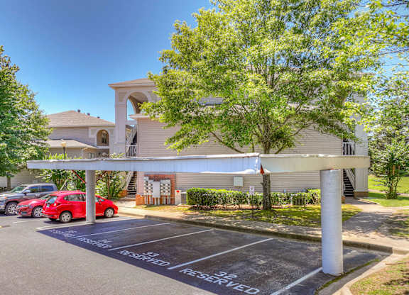 One and two bedroom apartment homes featuring efficient appliances, hardwood floors, walk-in closets, washer and dryer connections and much more at Parham Pointe Apartments in Little Rock, AR