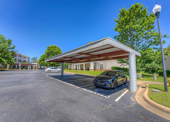 One and two bedroom apartment homes featuring efficient appliances, hardwood floors, walk-in closets, washer and dryer connections and much more at Parham Pointe Apartments in Little Rock, AR