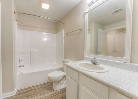One and two bedroom apartment homes featuring efficient appliances, hardwood floors, walk-in closets, washer and dryer connections and much more at Parham Pointe Apartments in Little Rock, AR