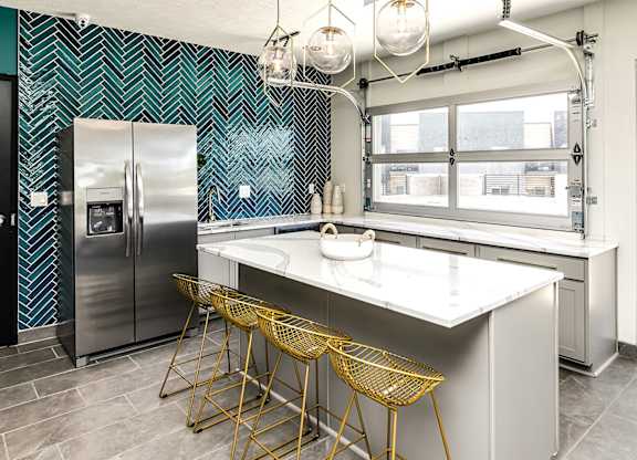 Resident lounge at Edge 204 in Omaha, NE