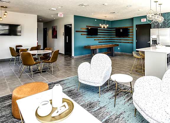 Resident lounge at Edge 204 in Omaha, NE