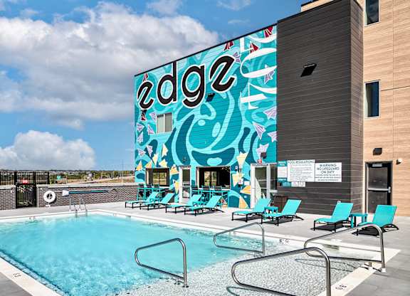 Rooftop pool at Edge 204 in Omaha, NE