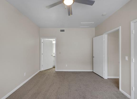One and two bedroom apartment homes featuring efficient appliances, hardwood floors, walk-in closets, washer and dryer connections and much more at Parham Pointe Apartments in Little Rock, AR