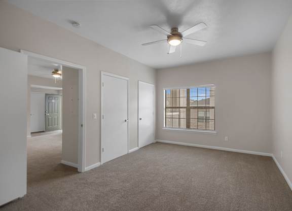 One and two bedroom apartment homes featuring efficient appliances, hardwood floors, walk-in closets, washer and dryer connections and much more at Parham Pointe Apartments in Little Rock, AR