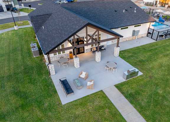 Outdoor resident patio at at The Boulevard in Joplin, MO