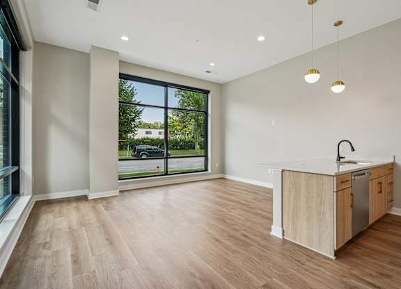 Gourmet Kitchen at Expo Apartments, Minnesota, 55414