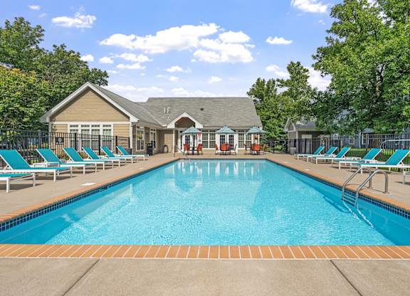 Outdoor pool at Evans Meadows in Elk River, MN 55330