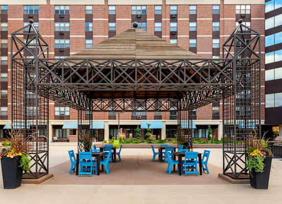 Outdoor Courtyard  at Mears Park Place, St. Paul, Minnesota