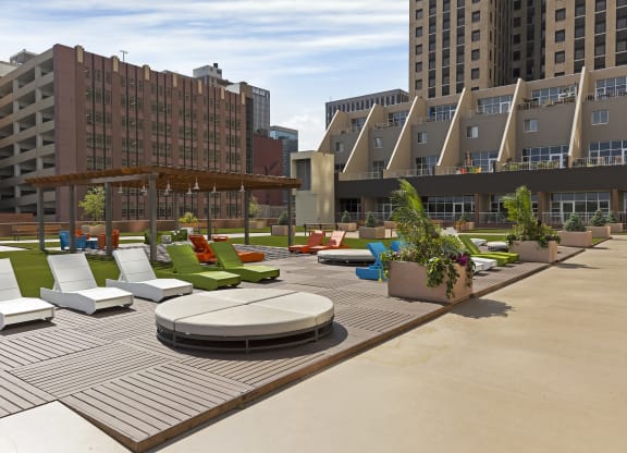 Sundeck at Kellogg Square, St. Paul