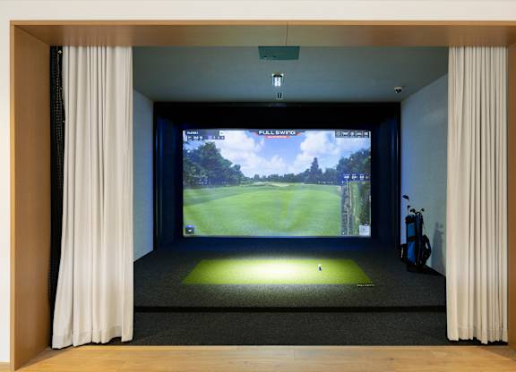 Golf simulator at The Mera, St Louis Park, Minnesota