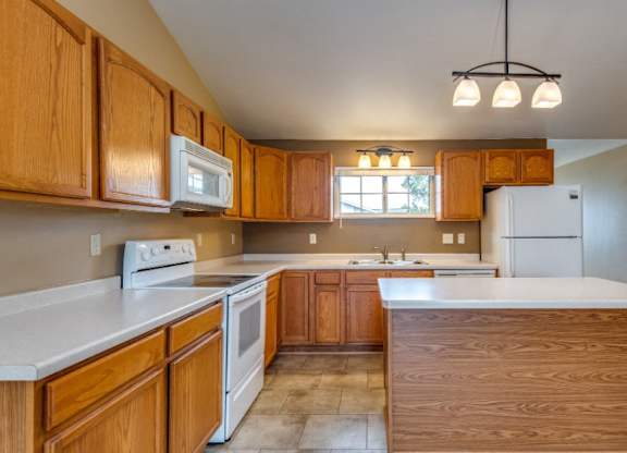 Lakeside Kitchen