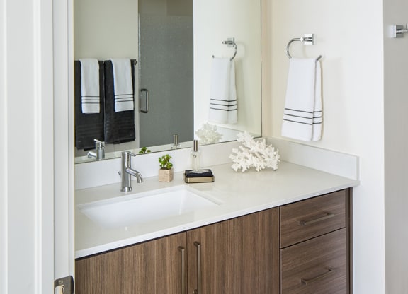 Gunbarrel Center  Chrome Fixtures