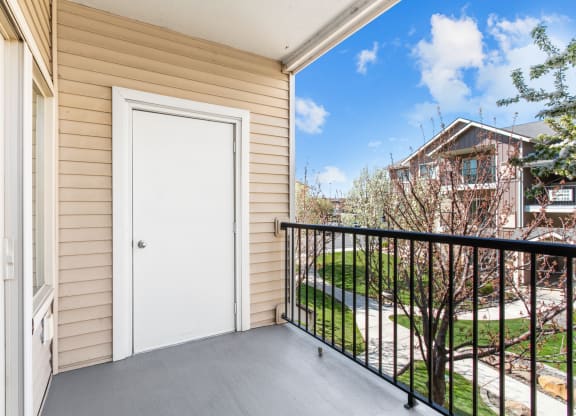 Island View Apartments 1 Bedroom Vacant Balcony with View