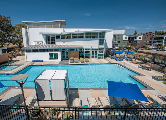 Capitol Yard Apartments_ West Sacramento CA_Poolside Cabanas